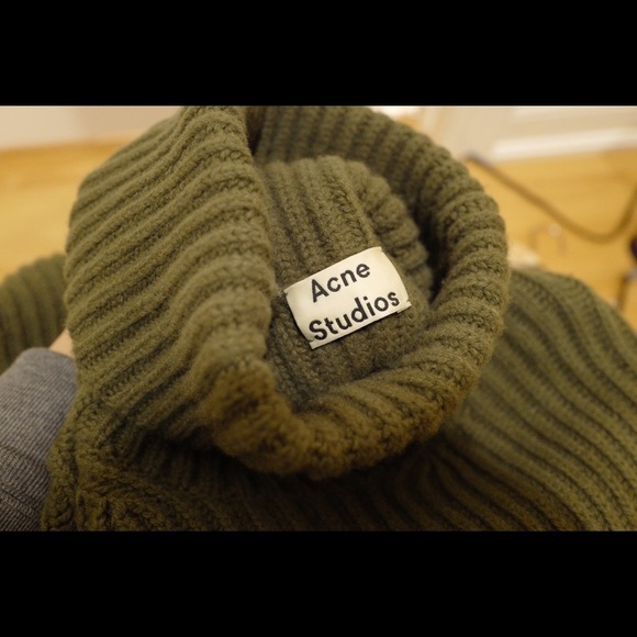 Acne Studios Oversized Ribbed turtleneck sweater - Picture 9 of 10